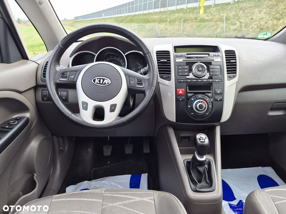 Kia Venga 1.6 CVVT Platinum Edition - 4