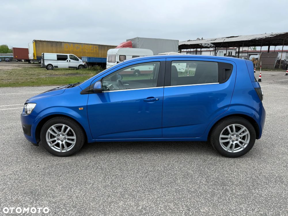 Chevrolet Aveo 1.6 LTZ - 12