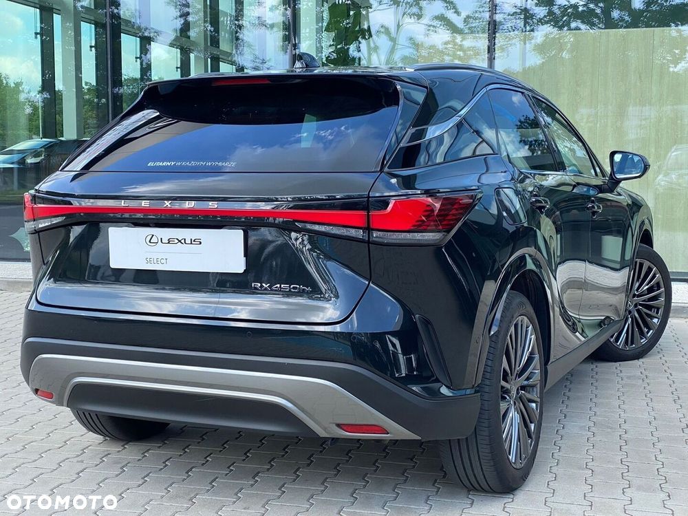 Lexus RX 450h+ Omotenashi - 12