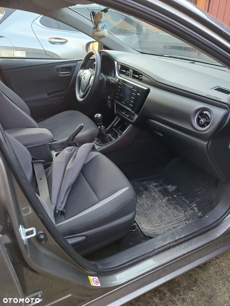 Toyota Auris 1.33 VVT-i Active - 11