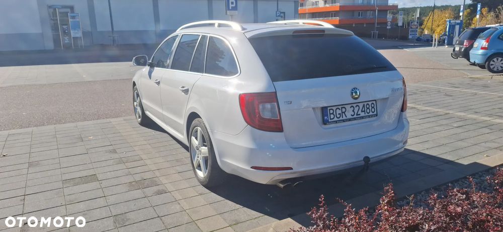 Skoda Superb 2.0 TDI Comfort - 4