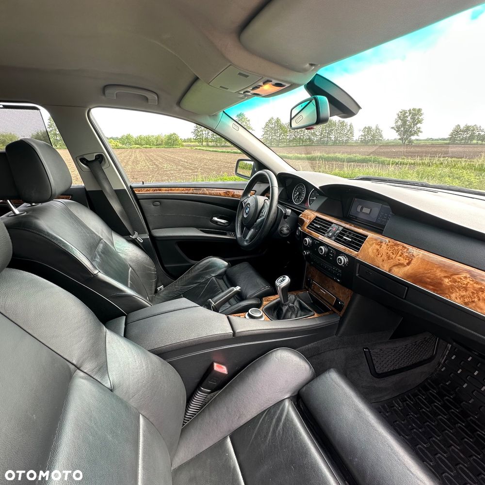BMW Seria 5 520i - 19