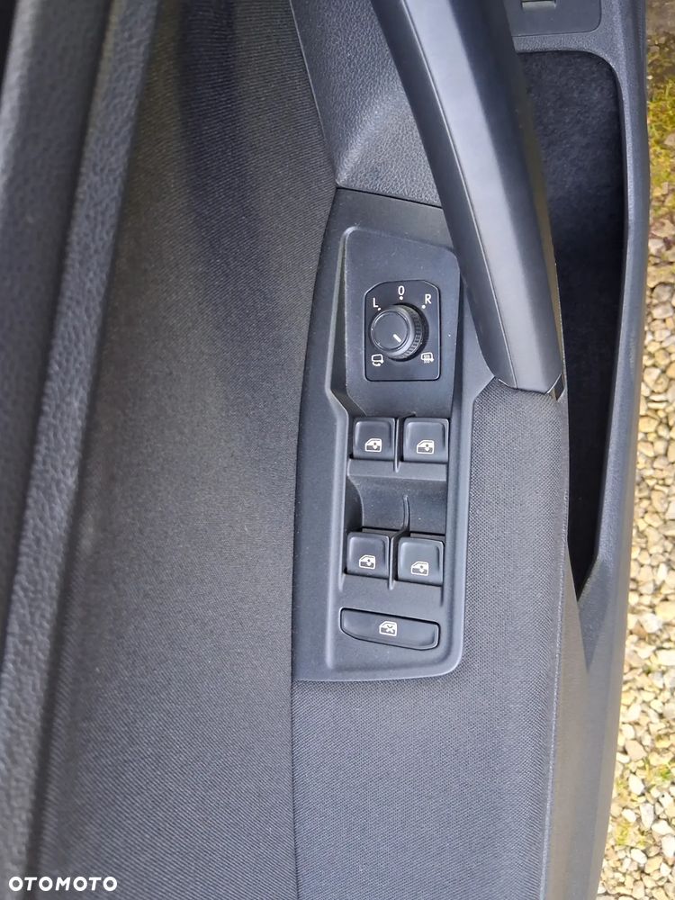 Volkswagen Tiguan - 25