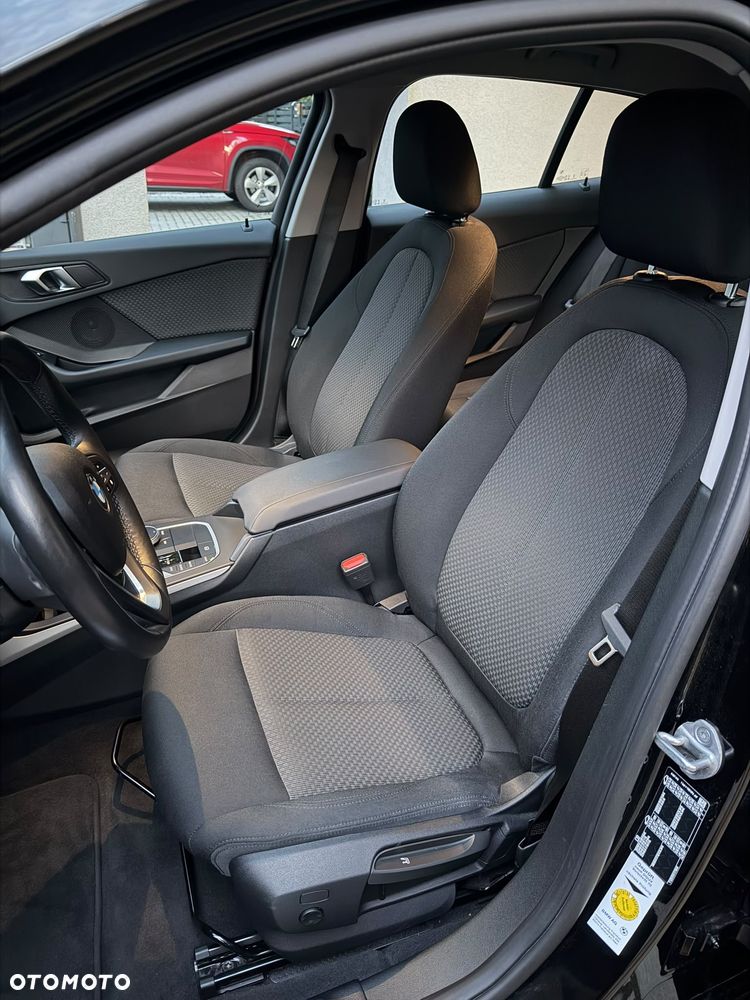 BMW Seria 1 118i Advantage - 31