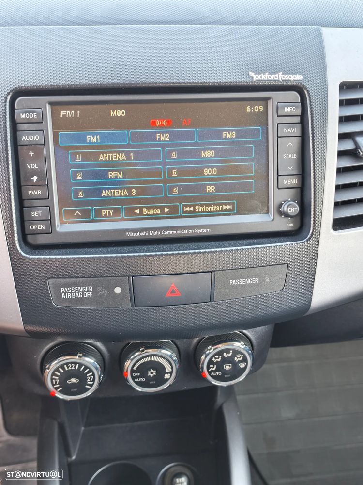 Mitsubishi Outlander 2.2 DI-D Instyle - 27