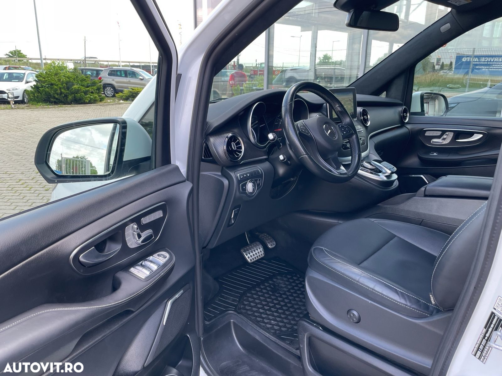 Mercedes-Benz V 300 d lang 4Matic 9G-TRONIC Exclusive - 7