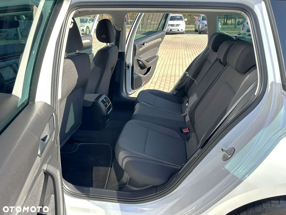 Volkswagen Passat Variant 2.0 TDI EVO Business DSG - 12