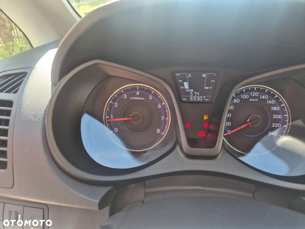 Hyundai ix20 1.4 Crossline - 24