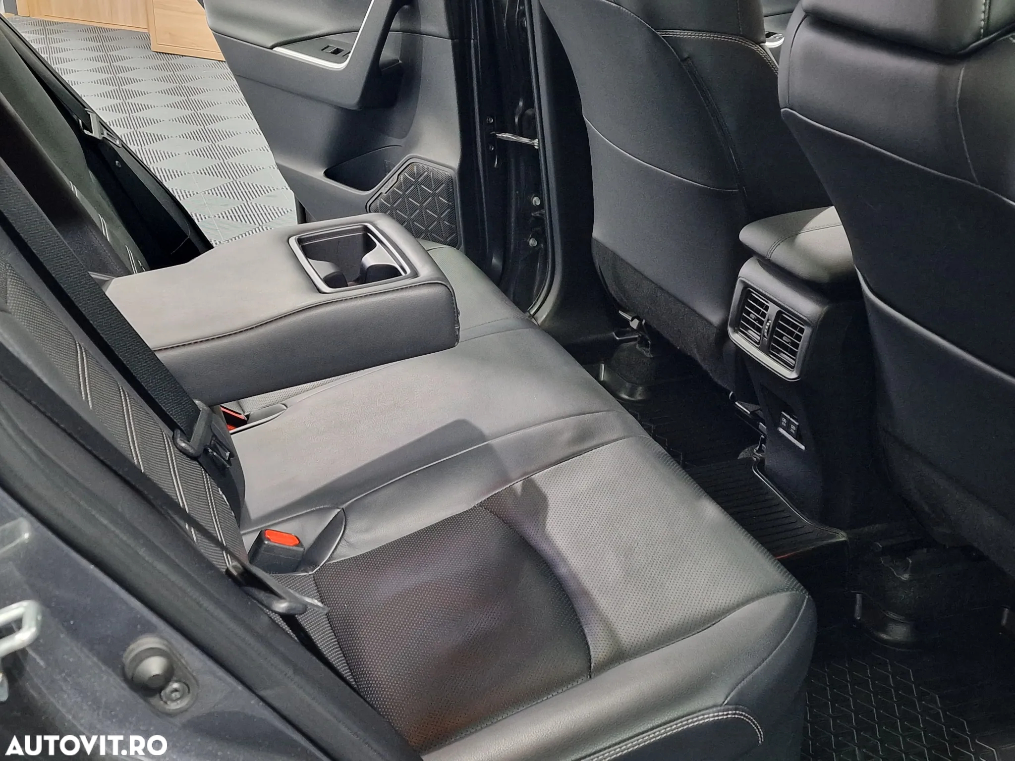 Toyota RAV4 2.5 Hybrid VVT-iE 4x2 Exclusive - 18