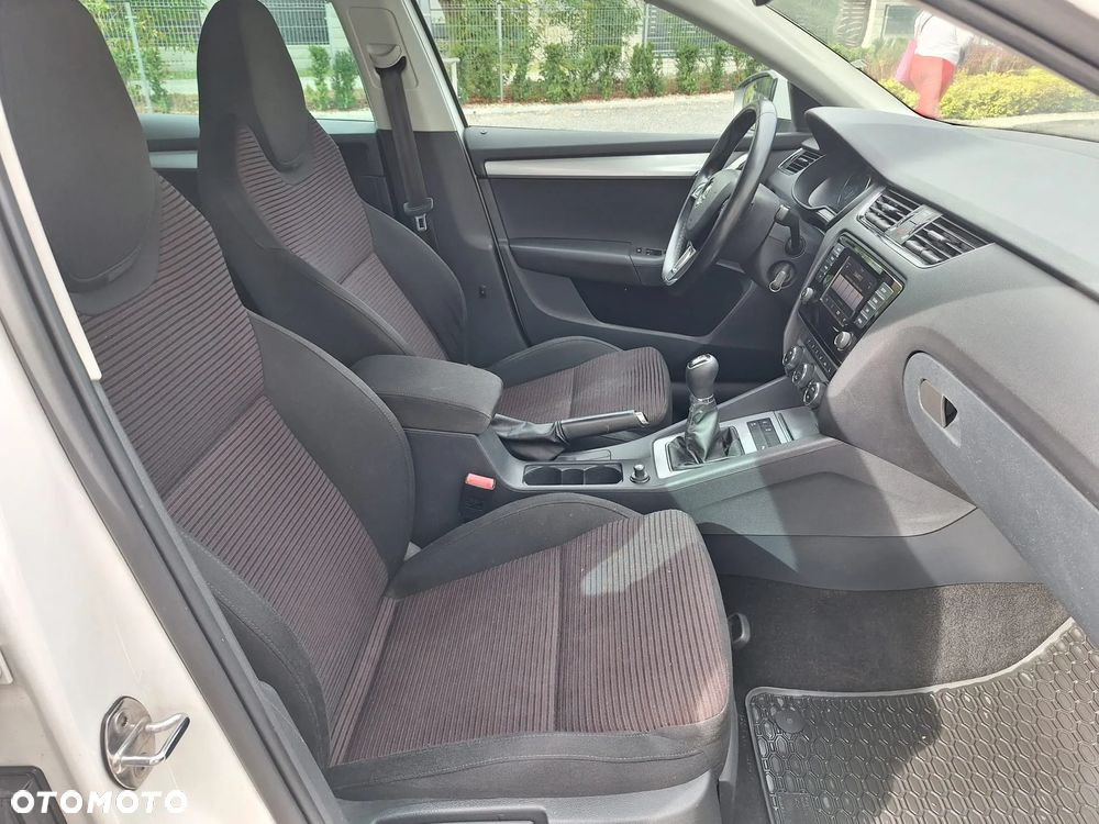 Skoda Octavia 1.8 TSI Edition - 23