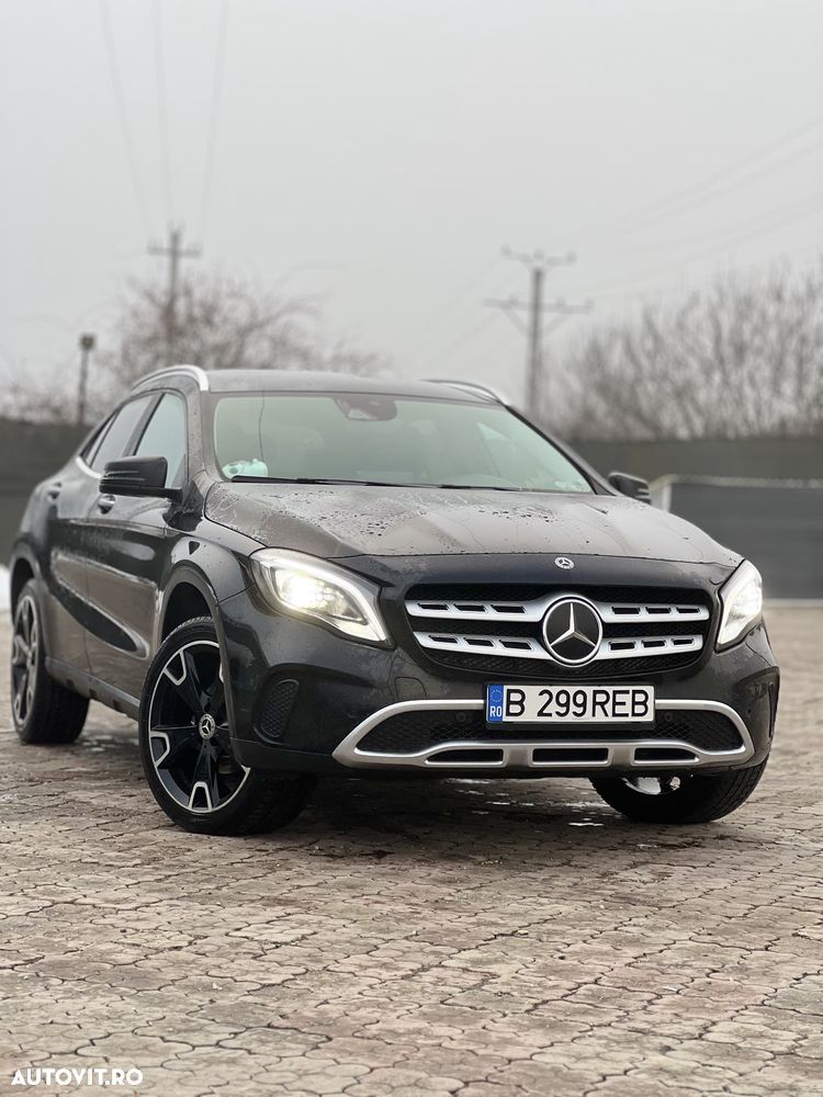 Mercedes-Benz GLA 220 d 4MATIC Aut. - 1