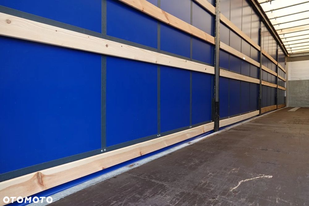 Schmitz Cargobull / FIRANKA / STANDARD / DWIE OSIE PODNOSZONE / - 18