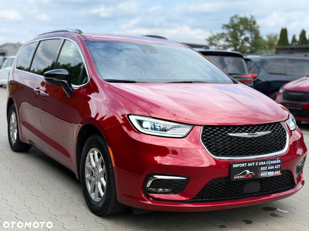 Chrysler Pacifica - 5