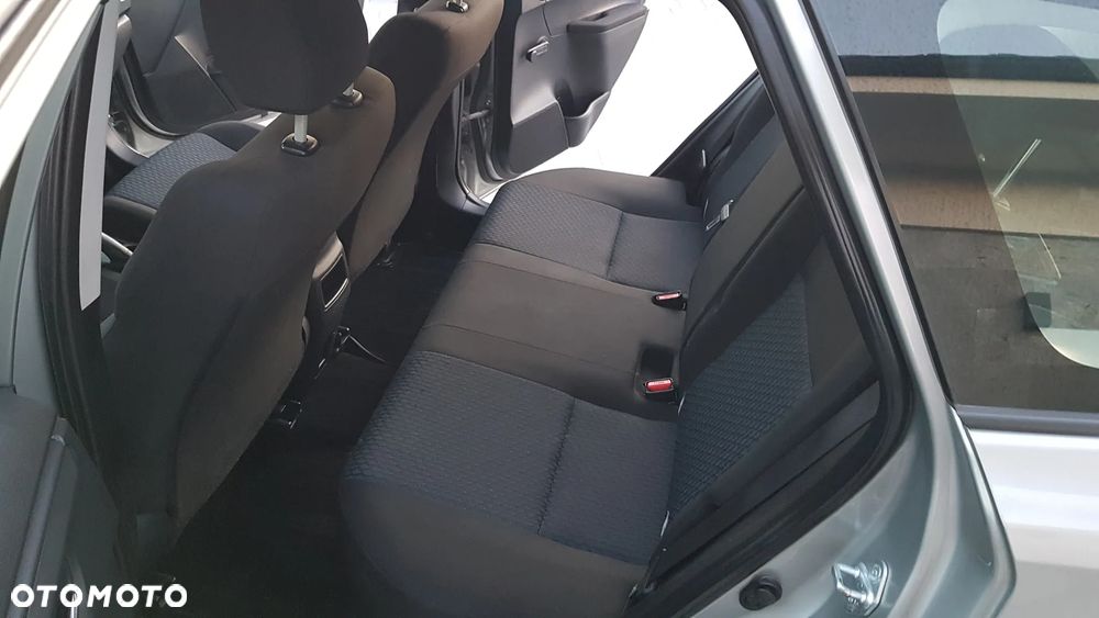 Toyota Auris 1.4 D-4D Comfort - 15