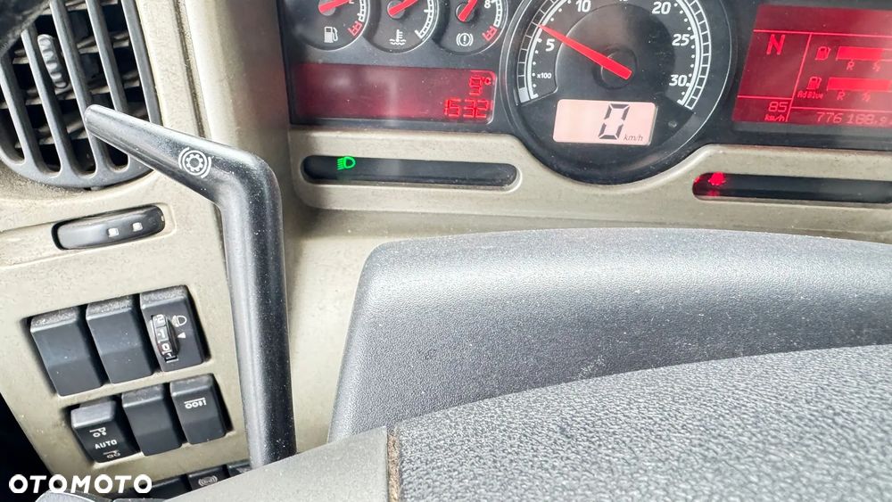 Renault Premium DXI 460 - 14