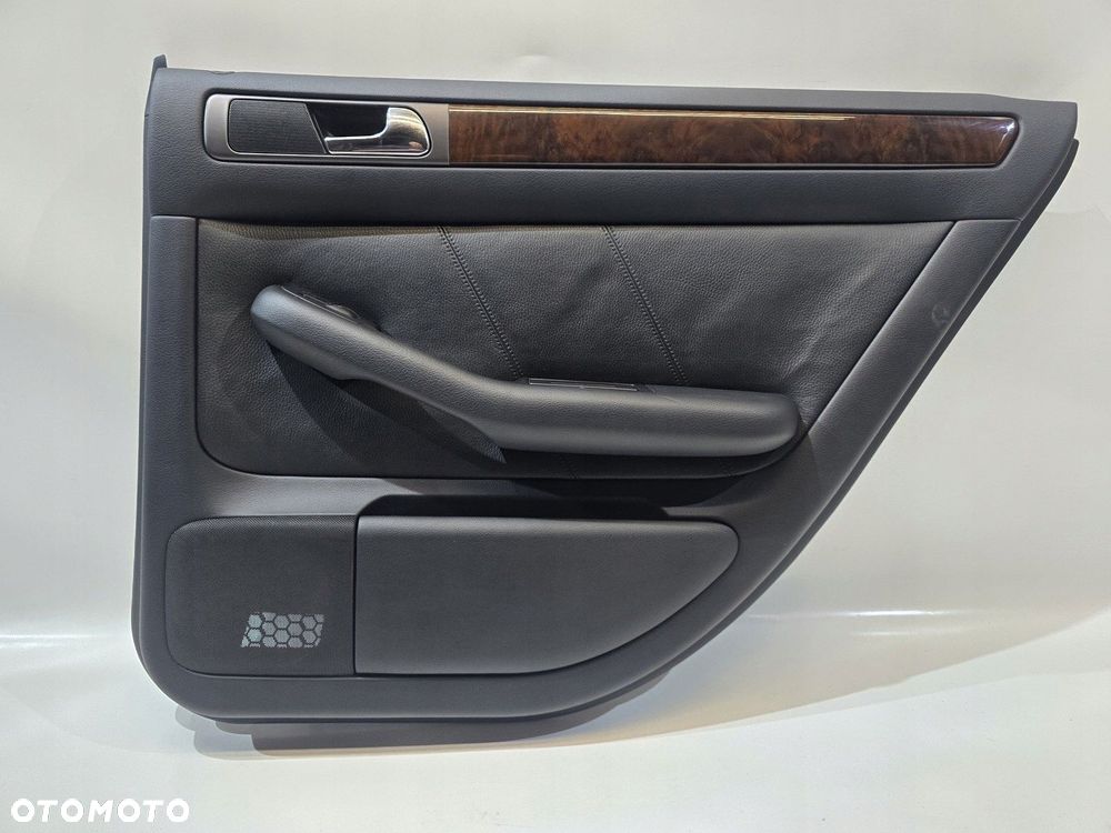 boczek tapicerka drzwi tył prawy audi a6 c5 lift kombi 4b0863982a