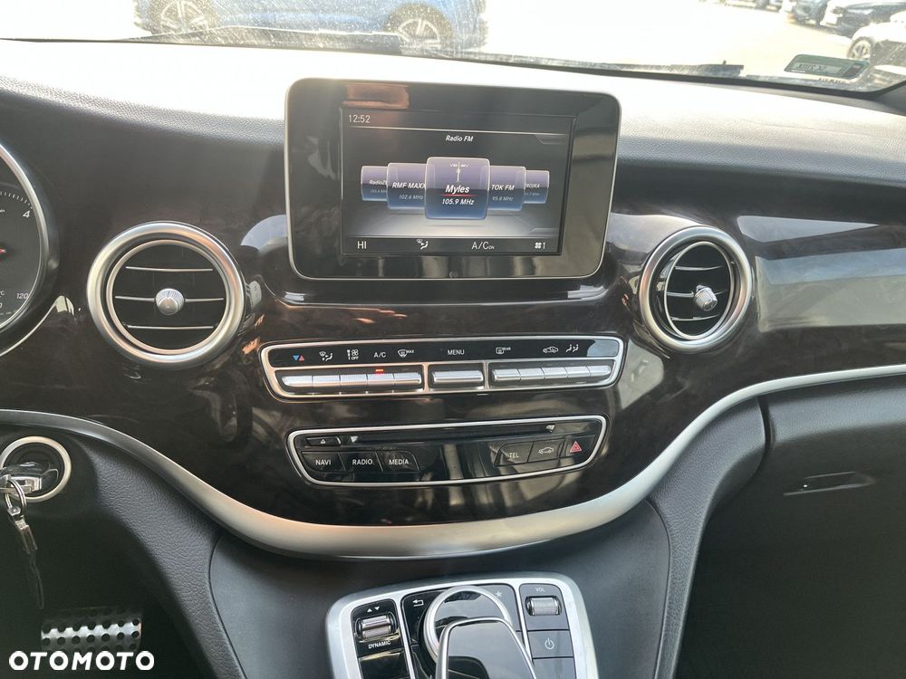 Mercedes-Benz Klasa V - 14