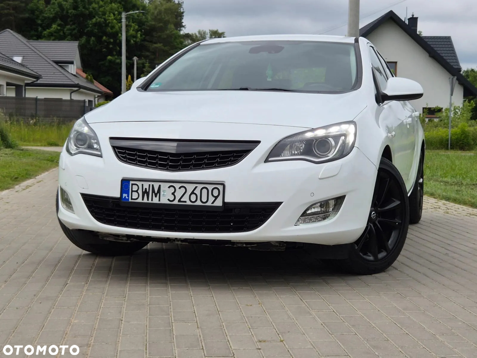 Opel Astra IV 2.0 CDTI Cosmo - 9