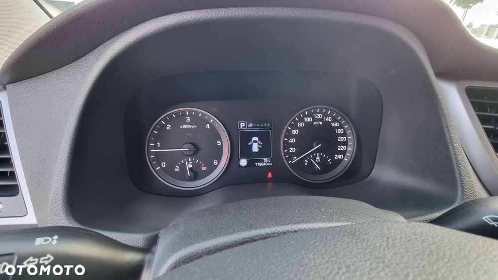 Hyundai Tucson 2.0 CRDi 4WD Automatik Intro Edition - 29