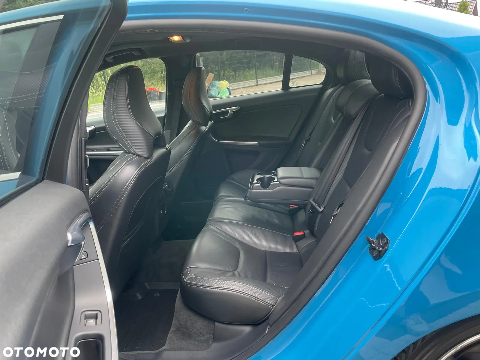 Volvo S60 T6 AWD R-Design - 19