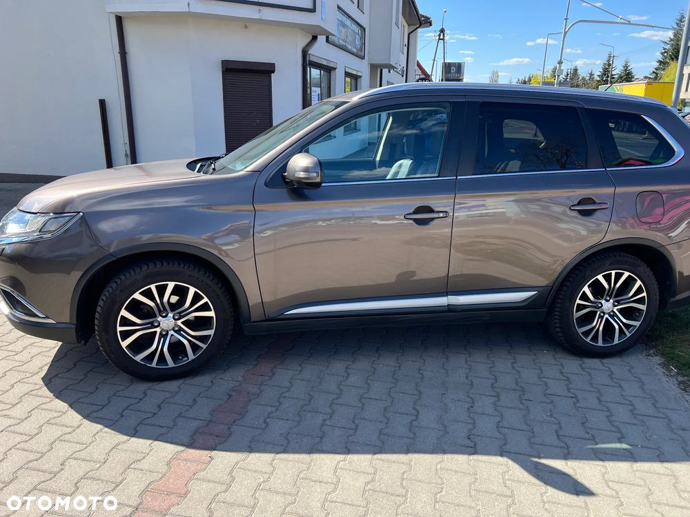Mitsubishi Outlander 2.4 SE CVT - 3