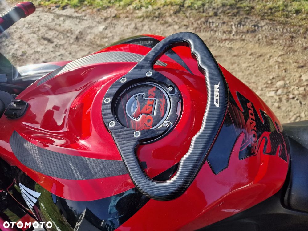 Honda CBR - 7