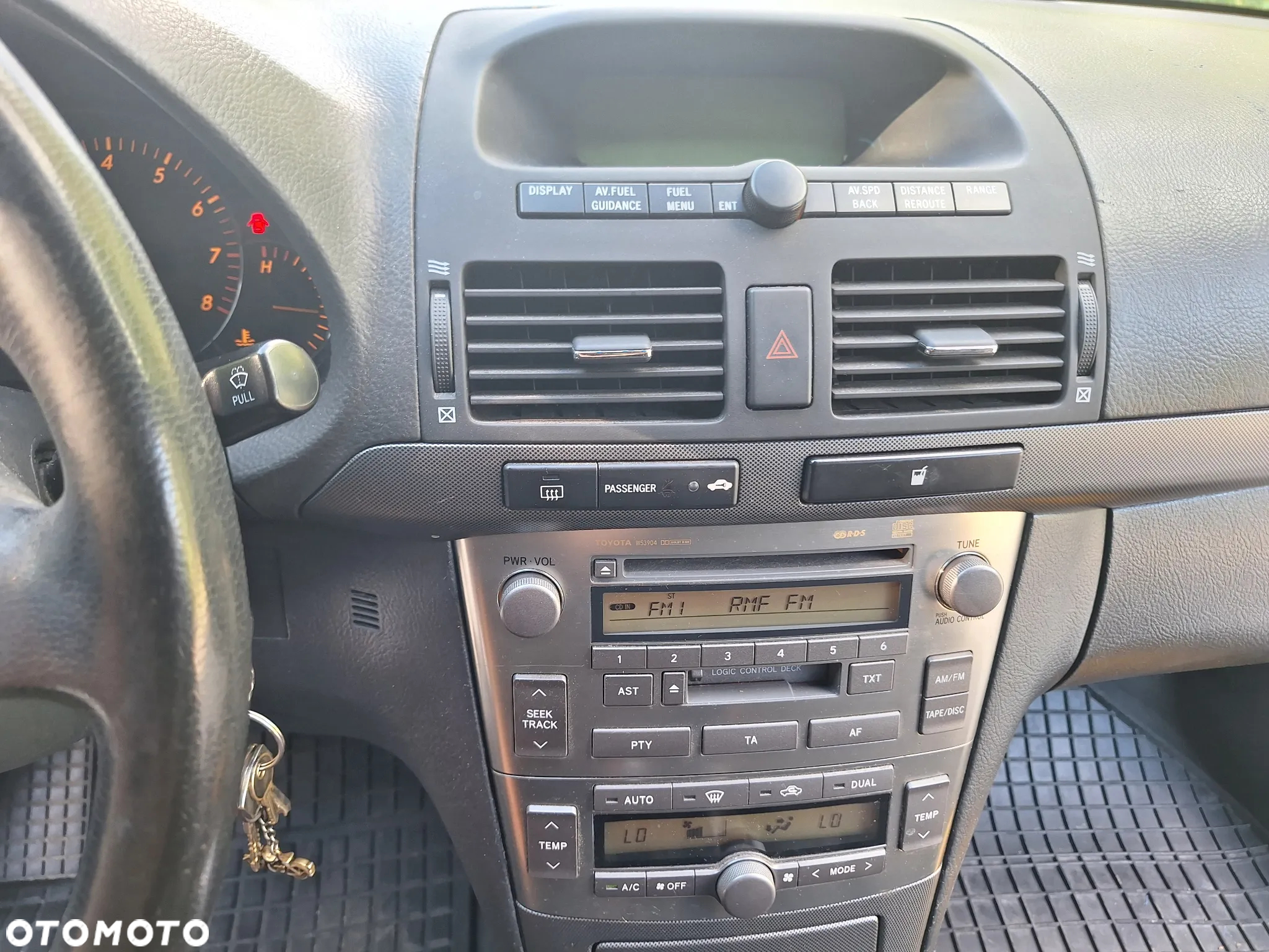 Toyota Avensis 1.8 VVT-i Sol - 8
