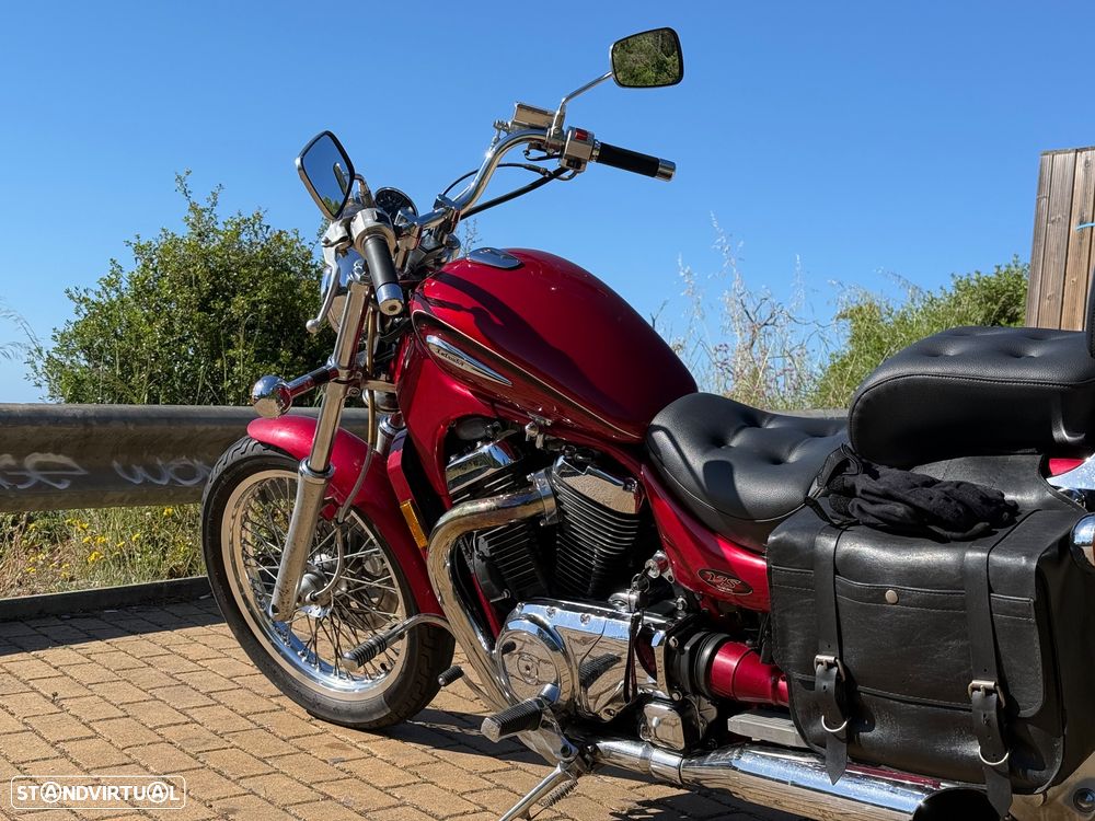 Suzuki Intruder VS800GL - 4