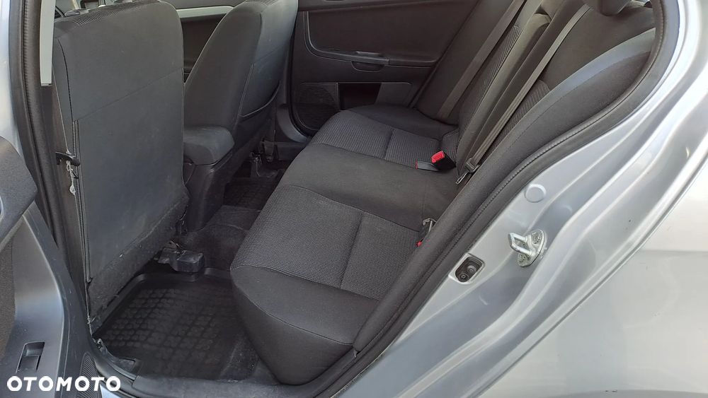 Mitsubishi Lancer 1.6 ClearTec Invite - 20