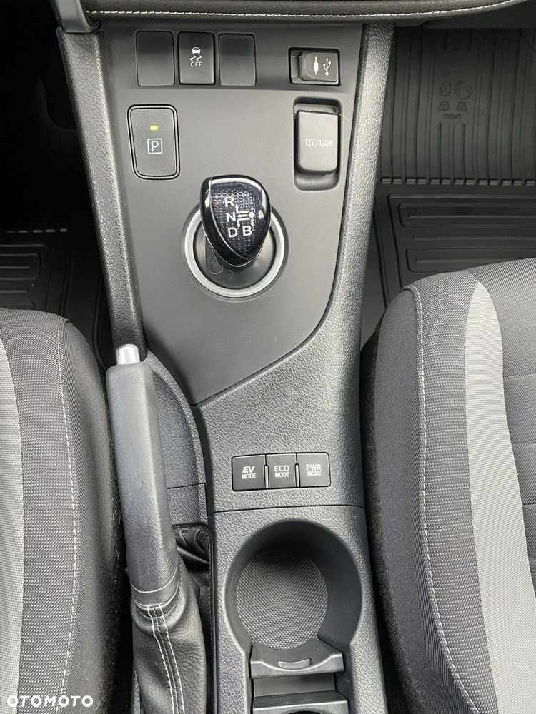 Toyota Auris - 21