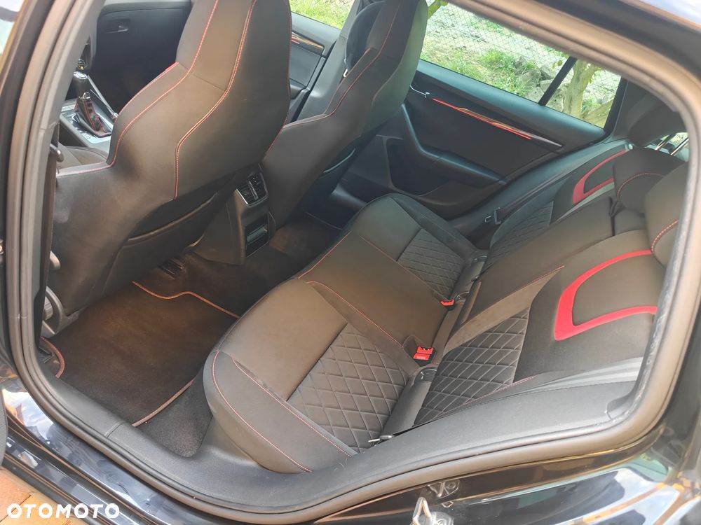 Skoda Octavia 2.0 TDI SCR 4x4 RS DSG - 12