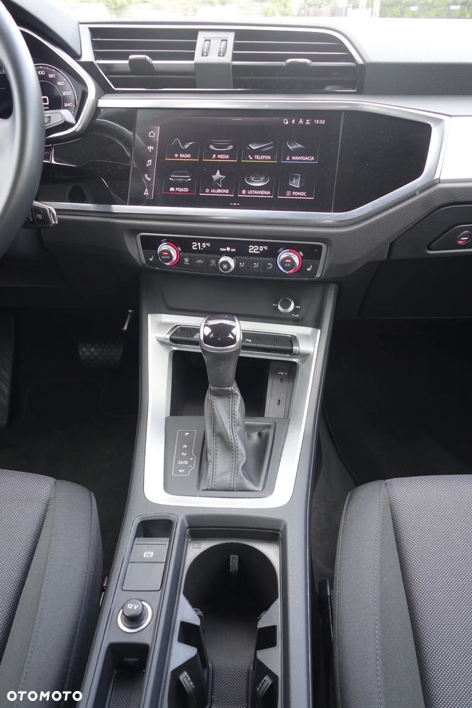 Audi Q3 35 TFSI S tronic - 11