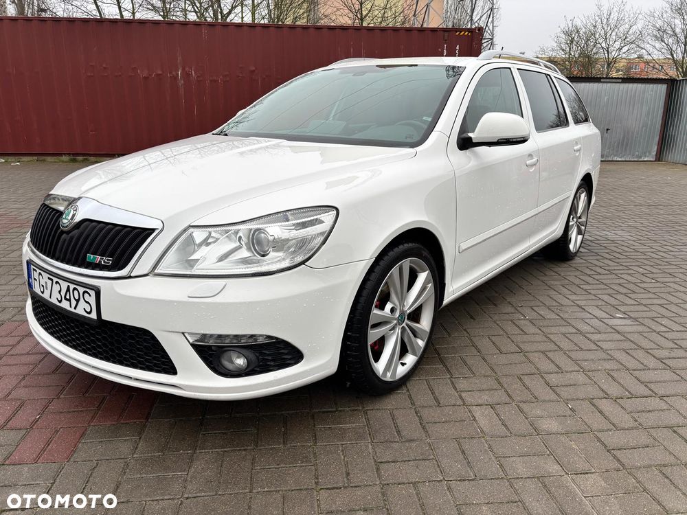 Skoda Octavia 2.0 TDI DPF DSG RS - 1