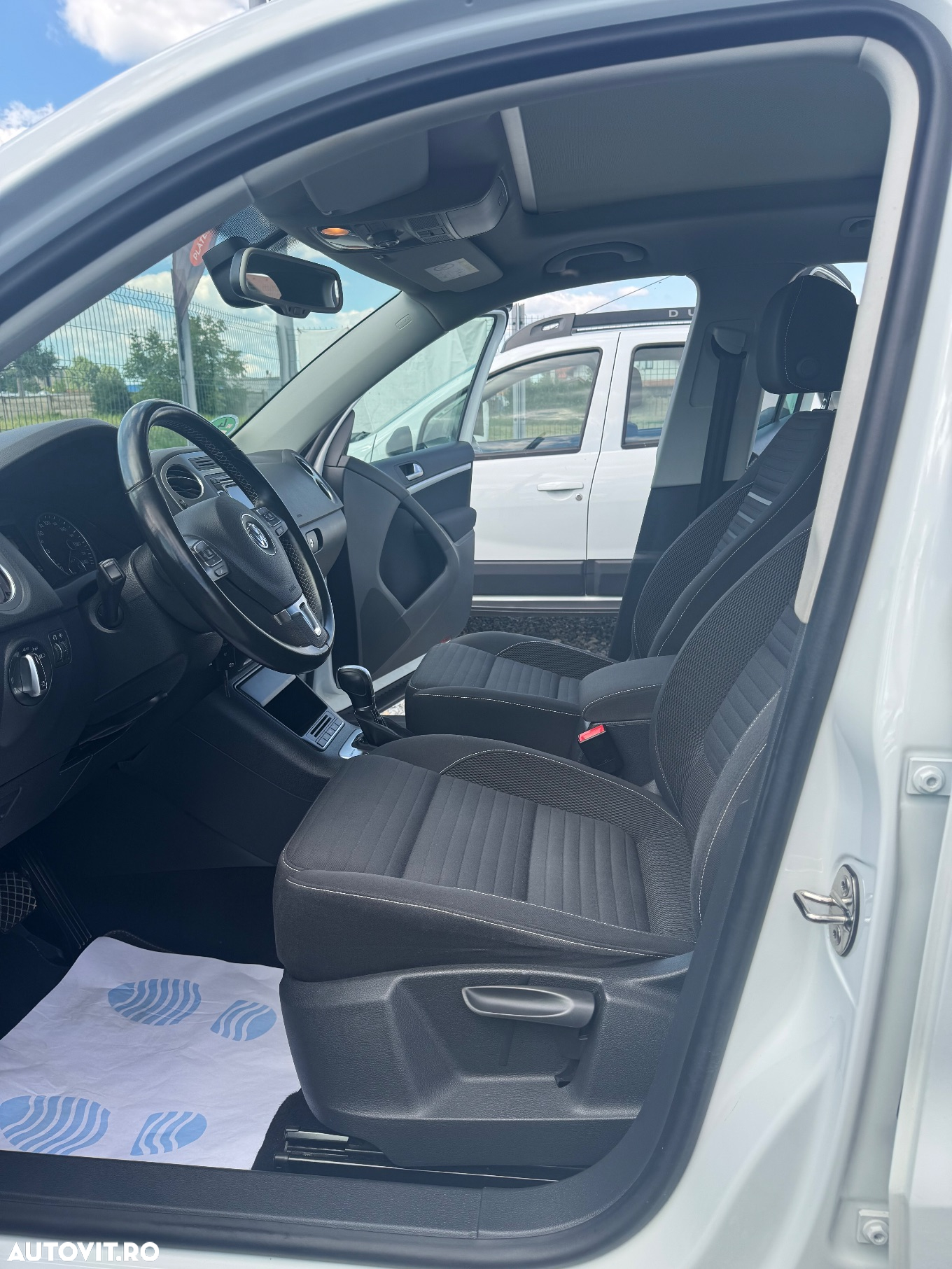 Volkswagen Tiguan 2.0 TDI 4Motion DSG BMT Sport & Style - 12