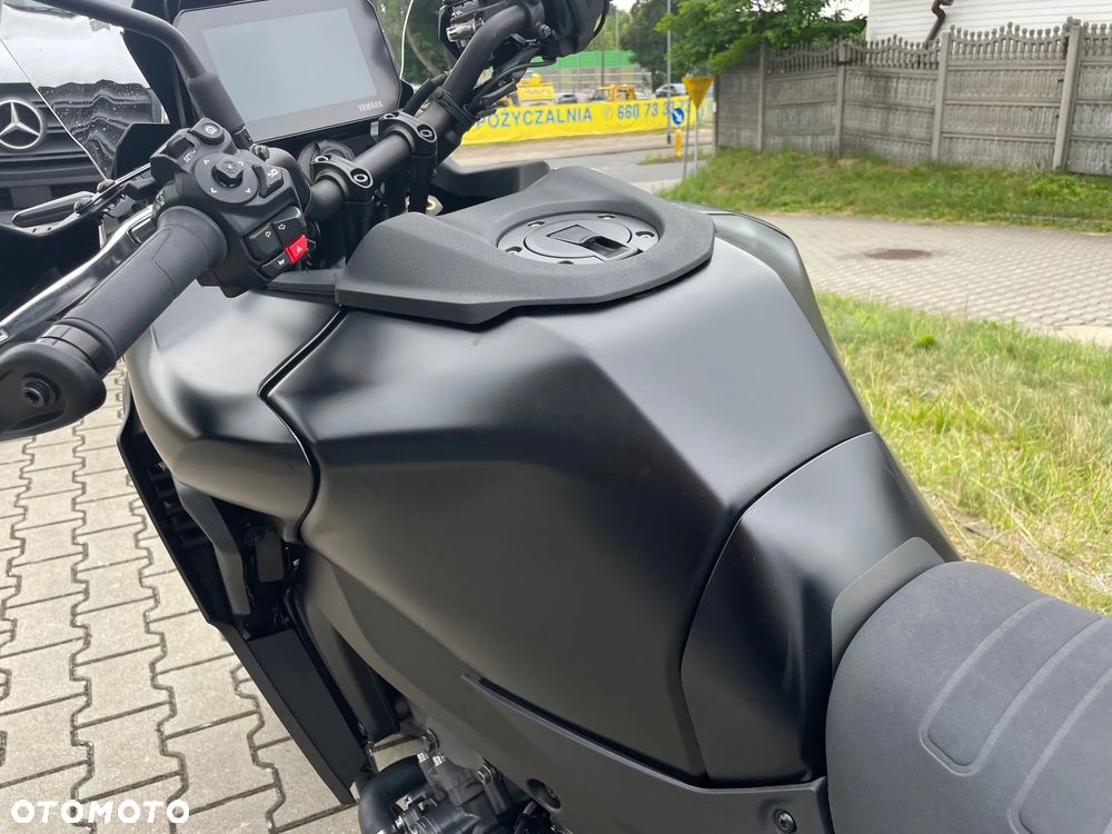 Yamaha MT - 9