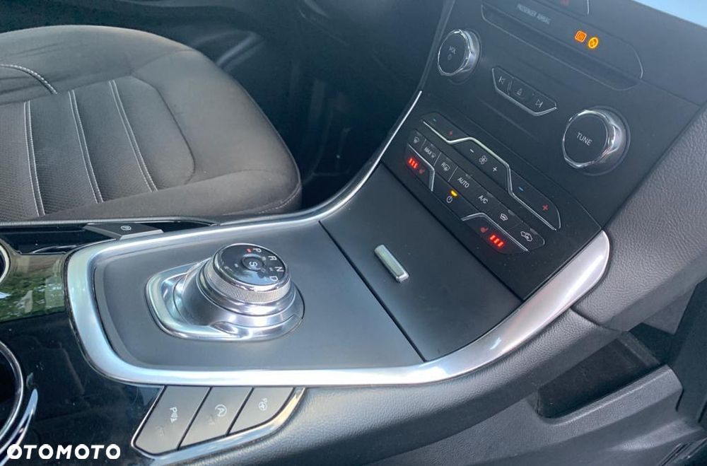 Ford Galaxy 2.0 EcoBlue S&S TITANIUM - 17