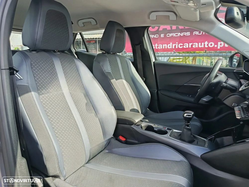 Peugeot 2008 1.2 PureTech Allure - 7