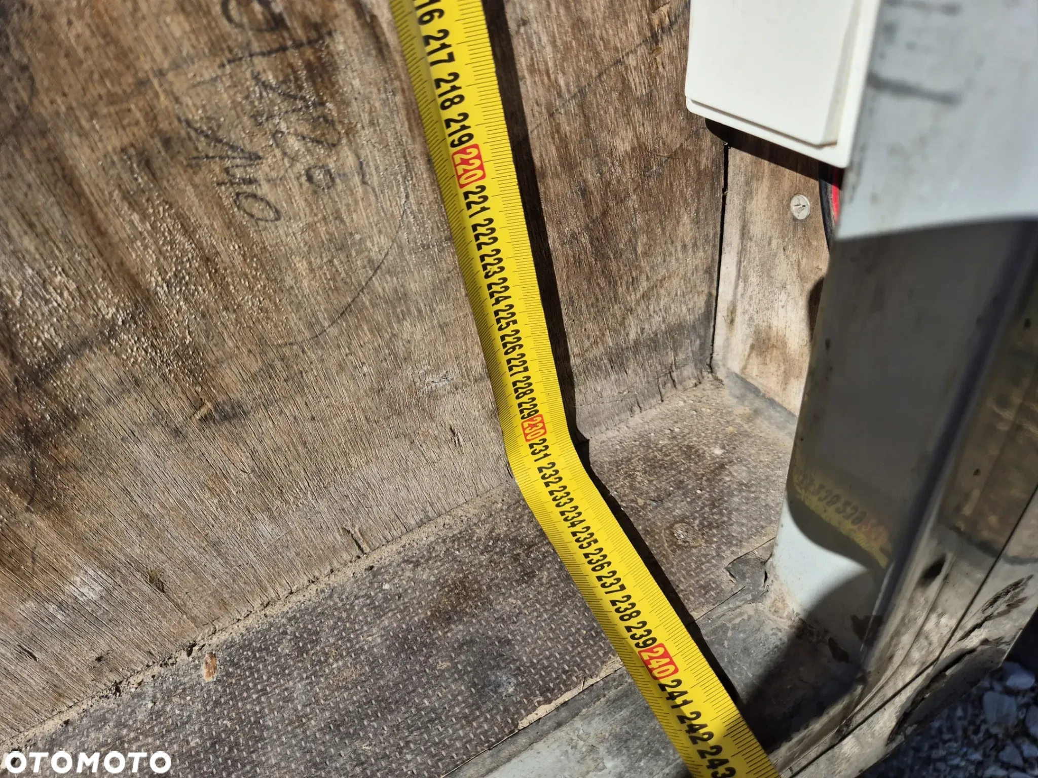 Kontener 8 palet Iveco, wysoki 230cm, bagażnik dachowy, regały, stan idealny! - 14