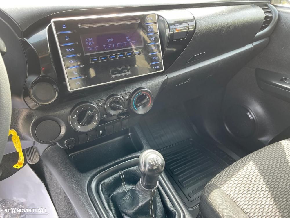 Toyota Hilux HILUX 2.4 D 4W2 VIII (150CV) - 15
