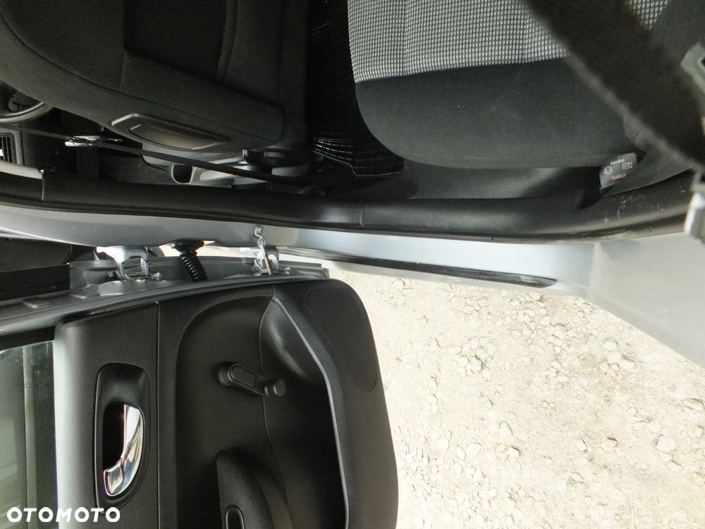 Peugeot 307 - 24