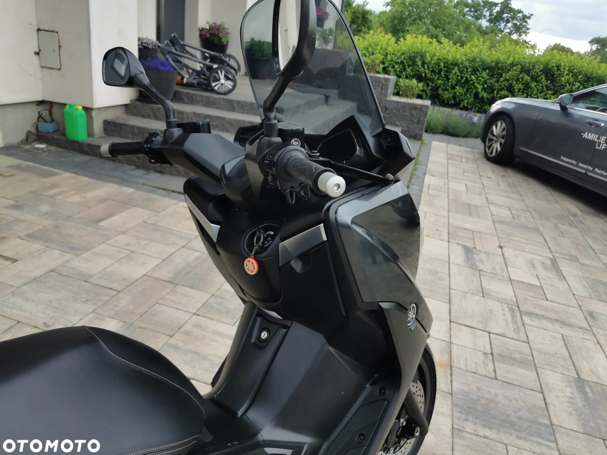 Yamaha X-max - 14