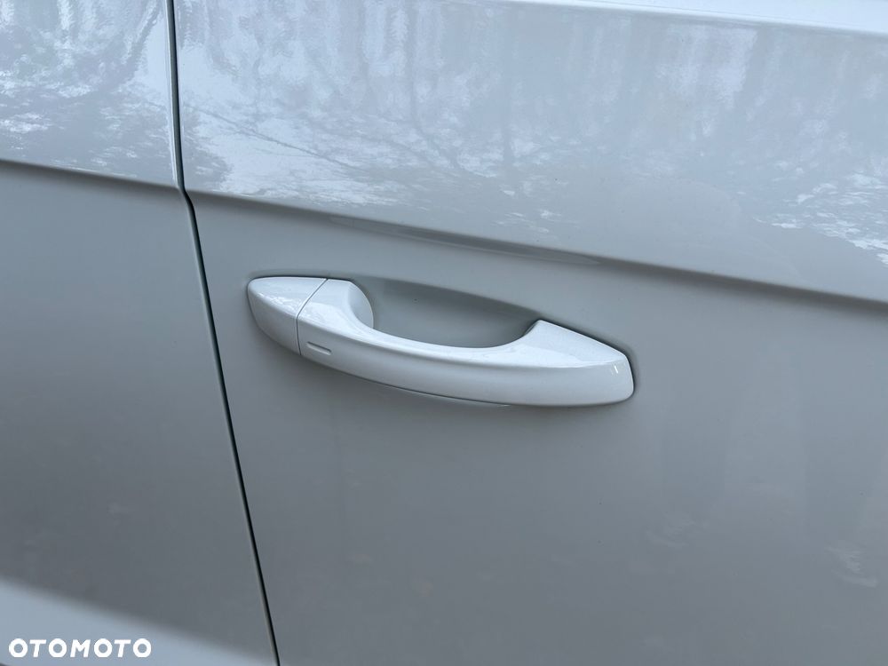 Volkswagen T-Roc 1.5 TSI Life Plus DSG - 33