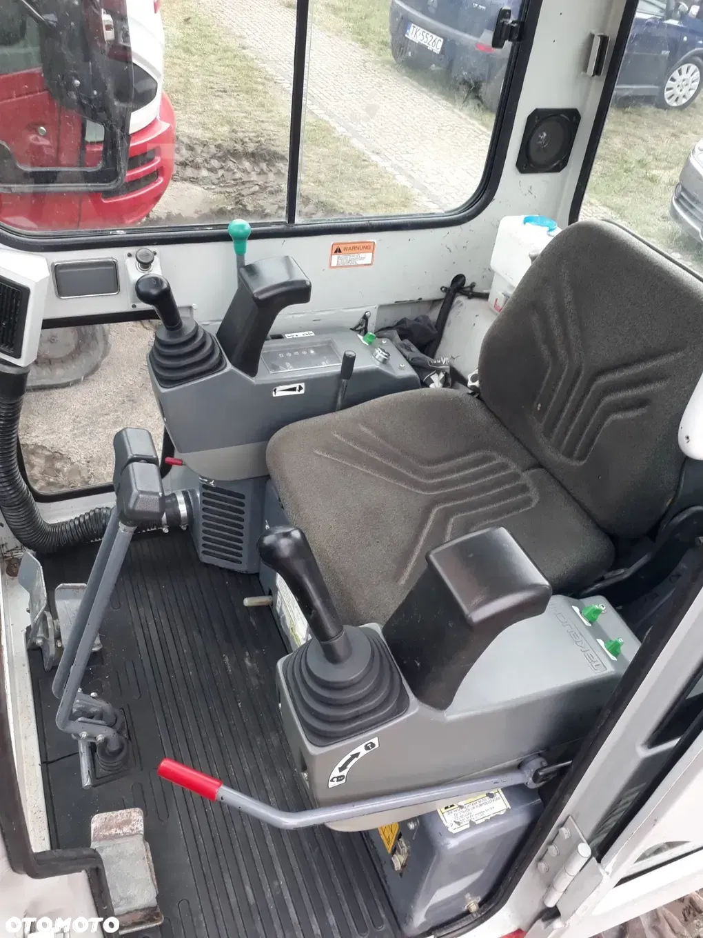 Takeuchi TB240 - 23