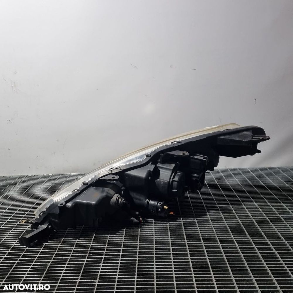 Far Dreapta Citroen C - Crosser 2007 - 2012 SUV 4 Usi (1364) Cu lupă - 2