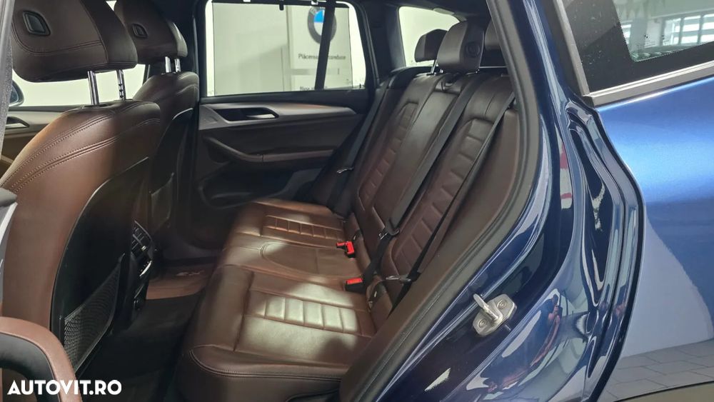 BMW X3 xDrive20i AT Advantage - 11