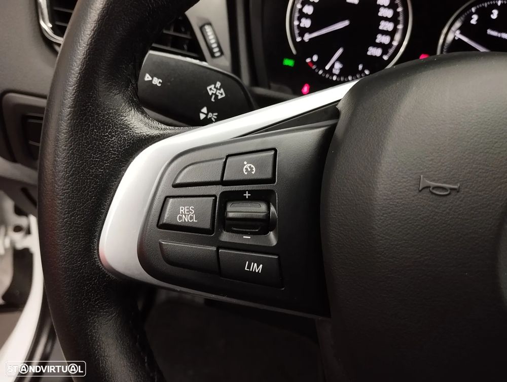 BMW 225xe Active Tourer Advantage - 24