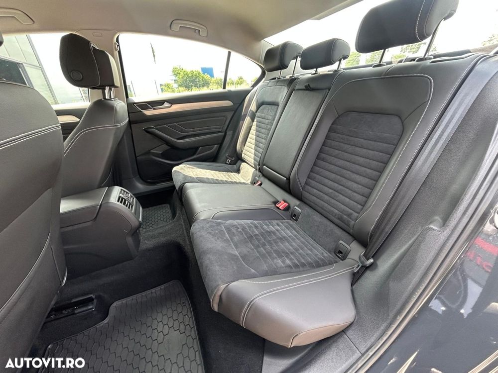 Volkswagen Passat 2.0 TDI DSG Highline - 17