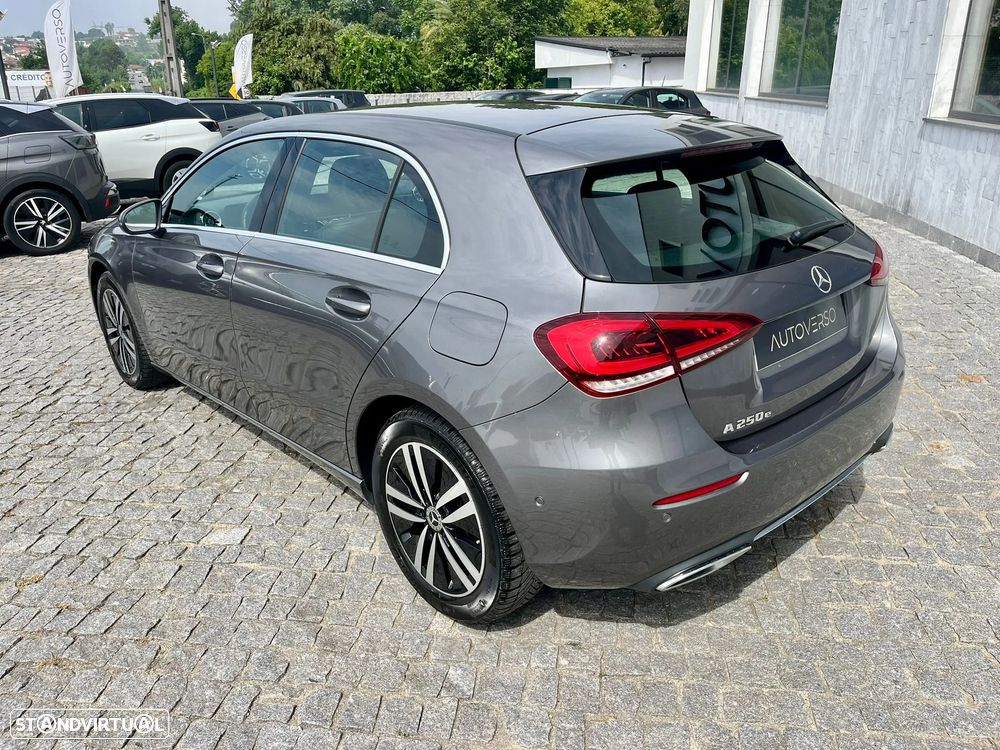 Mercedes-Benz A 250 e Progressive - 9