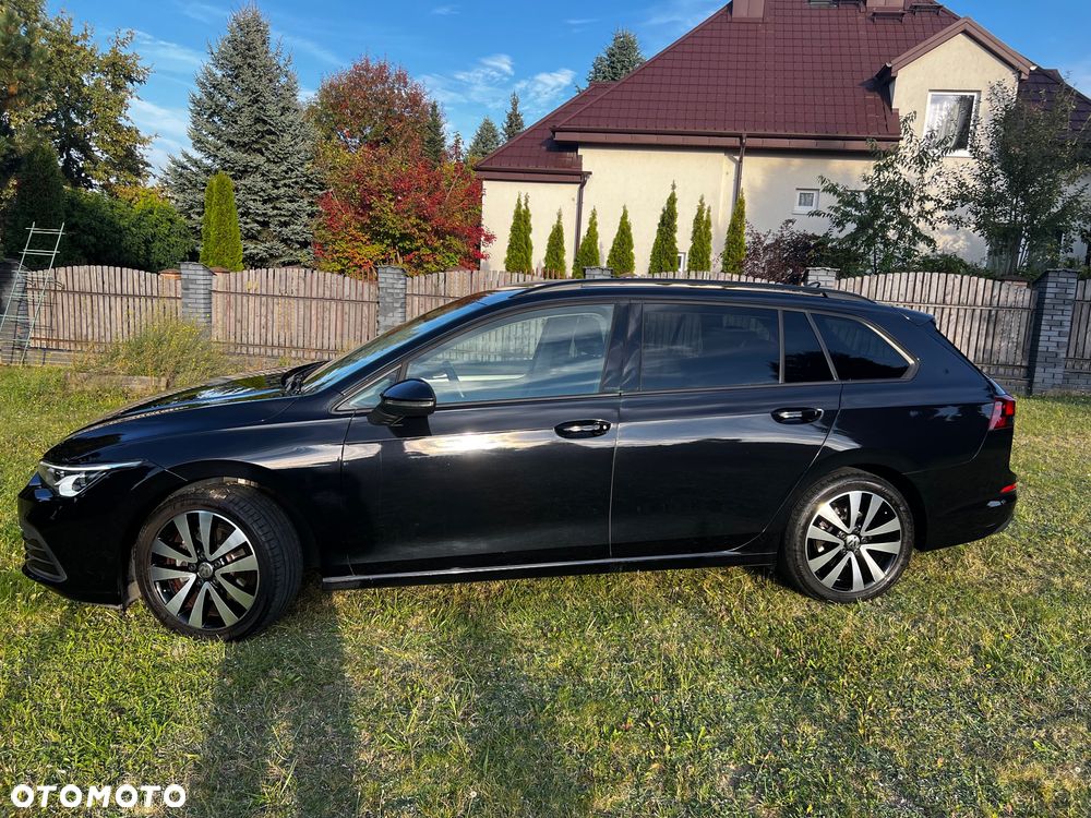 Volkswagen Golf 1.0 eTSI Life DSG - 3