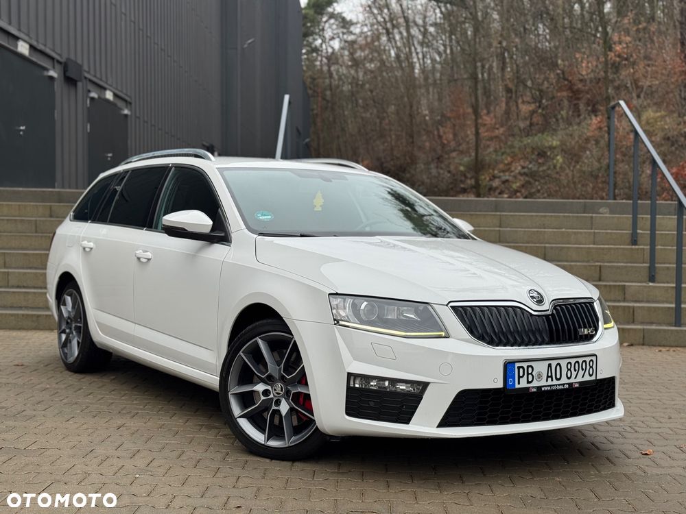 Skoda Octavia 2.0 TDI DSG RS - 1